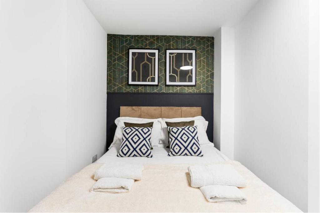Modern Spacious Three Bedrooms With Private Garden Cardiff Ngoại thất bức ảnh