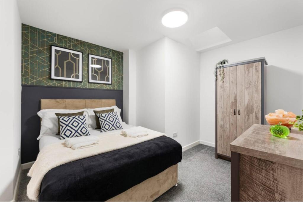 Modern Spacious Three Bedrooms With Private Garden Cardiff Ngoại thất bức ảnh